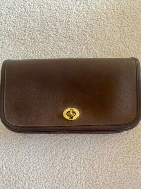 Coach Vintage Brown Leather Crossbody Dinky Bag with Gold Turn-Lock